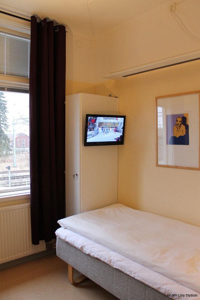 Stationshusets Hotell Och Cafe Köping Eksteriør bilde